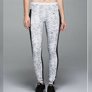 Lululemon Speed Tight II Full On Luxtreme Unbreakable White Black Size 4